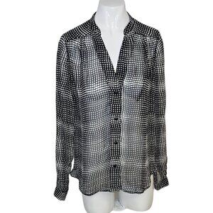 Diane Von Furstenberg 100% Silk V-Neck  Button Front Blouse Size 2